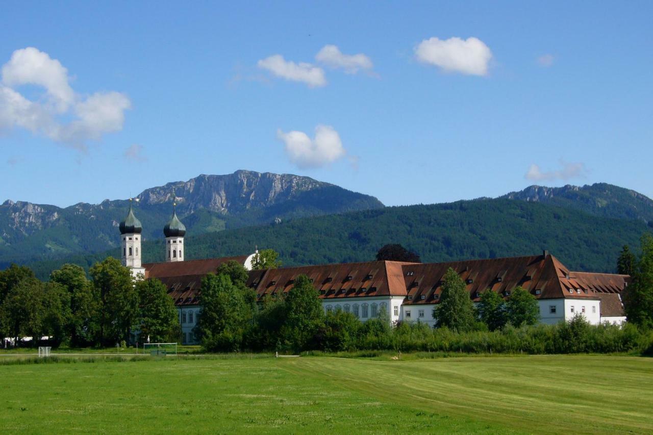 Kloster Benediktbeuern - Gaestehaus Der Salesianer Don Bosco Экстерьер фото
