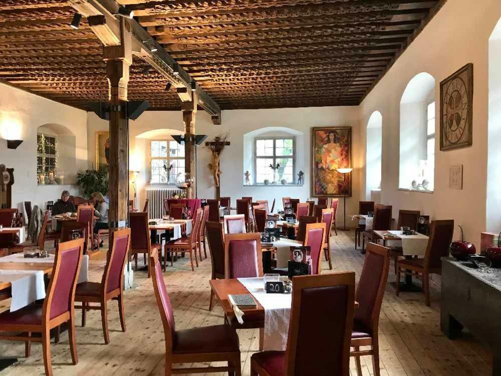 Kloster Benediktbeuern - Gaestehaus Der Salesianer Don Bosco Экстерьер фото